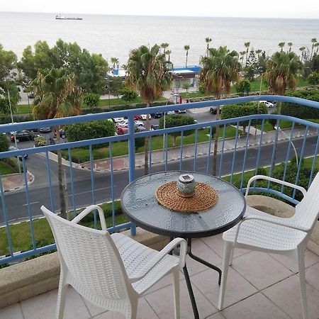 Sea Front & City Center, Amazing Sea View Лимасол Экстерьер фото