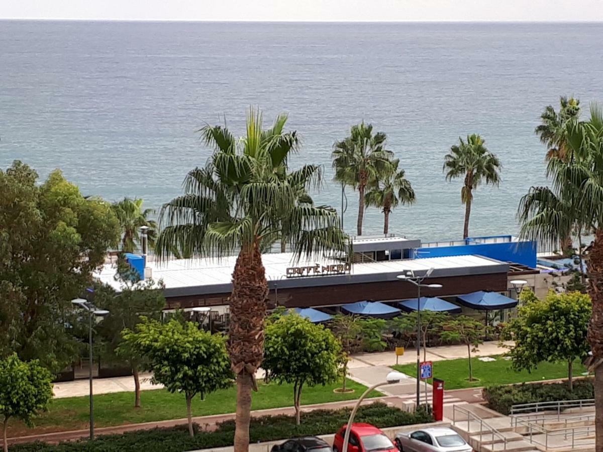 Sea Front & City Center, Amazing Sea View Лимасол Экстерьер фото